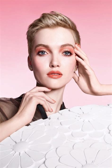 SPRING 2021 MAKEUP COLLECTION – PURE GLOW 